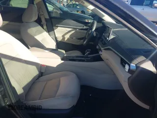 2019 Nissan Altima 2.5 SV with VIN 1N4BL4DV9KC117080, listed as a IAAI auction lot 41827686 with 84,228 mi miles. Bid and sale history available at carsss.com. Image 5.
