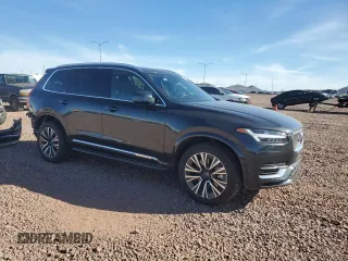 2021 Volvo XC90 Inscription Expression with VIN YV4BR00K1M1741738, listed as a Copart auction lot 39873384 with 29,359 mi miles. Bid and sale history available at carsss.com. Image 4.