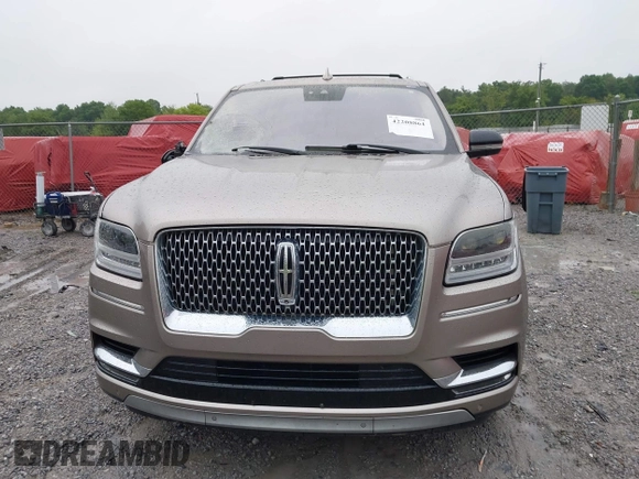 2018 Lincoln Navigator Reserve z VIN 5LMJJ2LT5JEL12492, wystawiony jako IAAI lot #42208861 z przebiegiem 186 337 mil mil oraz . Historia ofert i sprzedaży dostępna na DreamBid. Obrazek 12.