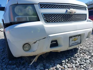 2011 Chevrolet Suburban LT with VIN 1GNSCJE05BR357775, listed as a IAAI auction lot 41807667 with 327,313 mi miles. Bid and sale history available at carsss.com. Image 6.