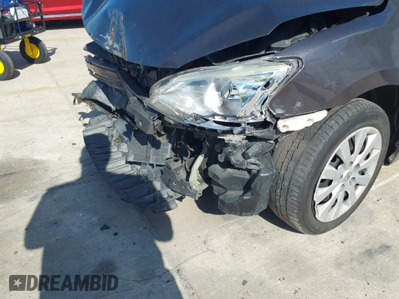 2015 Nissan Sentra SR with VIN 3N1AB7AP6FL662294, listed as a IAAI auction lot 42012133 with 206,573 mi miles and . Bid and sale history available at DreamBid. Image 6.