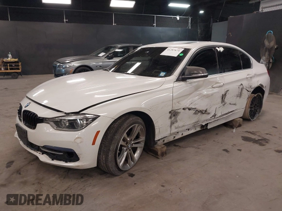 2018 BMW 3 Series 330i xDrive with VIN WBA8D9G56JNU72833, listed as a IAAI auction lot 41287671 with 93,529 mi miles. Bid and sale history available at carsss.com. Image 17.