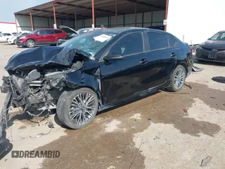 2023 Kia Forte GT-Line z VIN 3KPF54AD6PE670383, wystawiony jako IAAI lot #42020078 z przebiegiem 26 169 mil mil oraz . Historia ofert i sprzedaży dostępna na DreamBid. Obrazek 18.