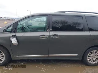 2013 Toyota Sienna XLE AAS с VIN 5TDYK3DC8DS375852, выставлен на аукционе IAAI как лот 41519437 с пробегом 91 828 миль миль и . История ставок и продаж доступна на DreamBid. Изображение 14.