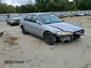 2001 Honda Accord LX with VIN 1HGCG16401A073312, listed as a Copart auction lot 71996444 with 232,315 mi miles and Salvage title. Bid and sale history available at DreamBid. Image 10.