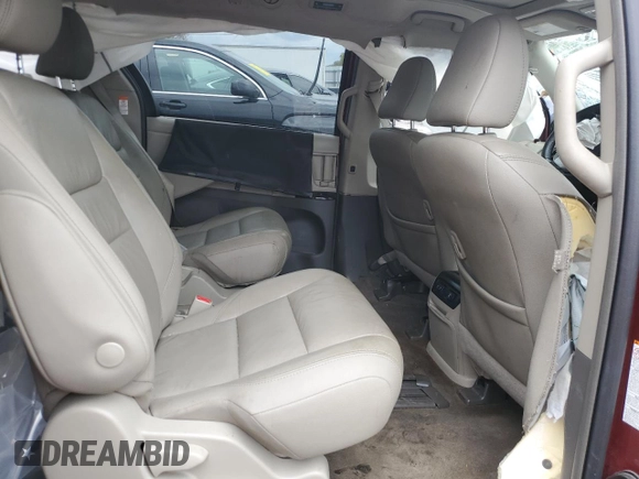2018 Toyota Sienna XLE Auto Access Seat with VIN 5TDYZ3DC4JS915964, listed as a Copart auction lot 45853275 with 92,614 mi miles and Non repairable. Bid and sale history available at DreamBid. Image 11.