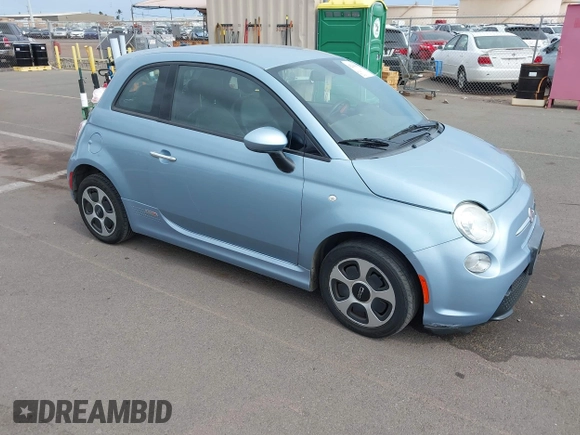 2015 FIAT 500e z VIN 3C3CFFGE1FT503214, wystawiony jako IAAI lot #42260391 z przebiegiem 52 403 mil mil oraz . Historia ofert i sprzedaży dostępna na DreamBid. Obrazek 1.