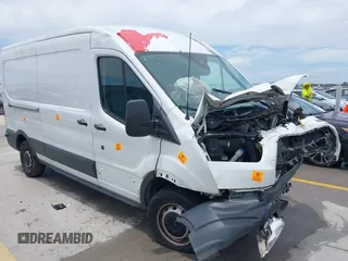 2016 Ford Transit Cargo z VIN 1FTYR2CM6GKA28810, wystawiony jako IAAI lot #42488637 z przebiegiem Nie podano mil oraz . Historia ofert i sprzedaży dostępna na DreamBid. Obrazek 1.