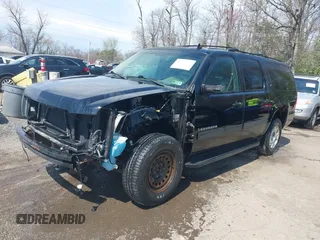 2013 Chevrolet Suburban LT с VIN 1GNSKJE72DR356781, выставлен на аукционе IAAI как лот 41908071 с пробегом 258 688 миль миль и . История ставок и продаж доступна на DreamBid. Изображение 2.