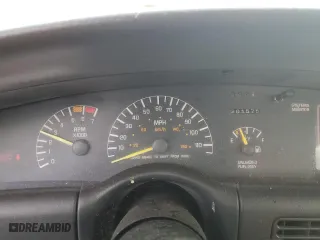 1998 Pontiac Bonneville SE with VIN 1G2HX52K7W4222082, listed as a Copart auction lot 84293574 with 201,575 mi miles and Salvage Title. Bid and sale history available at carsss.com. Image 9.