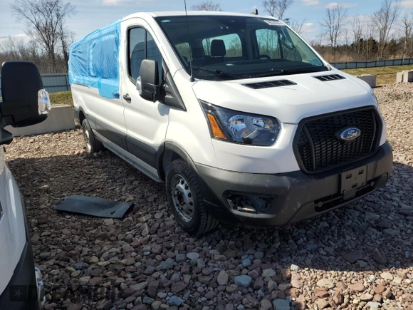 2024 Ford Transit Passenger XL with VIN 1FBAX9Y82RKB32407, listed as a Copart auction lot 48528335 with 1,262 mi miles and Salvage Title. Bid and sale history available at DreamBid. Image 4.