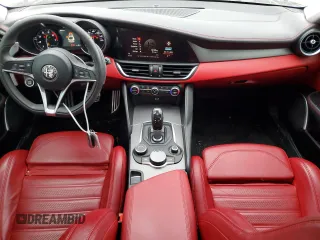 2018 Alfa Romeo Giulia Ti Sport with VIN ZARFAECN3J7593265, listed as a Copart auction lot 41081103 with 37,823 mi miles. Bid and sale history available at carsss.com. Image 8.