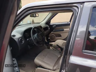 2015 Jeep Patriot Sport with VIN 1C4NJPBB9FD118169, listed as a Copart auction lot 55759395 with 197,648 mi miles and Clean Title. Bid and sale history available at DreamBid. Image 5.
