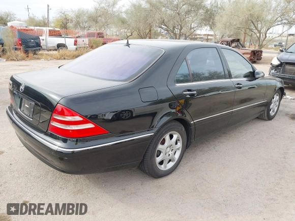 2001 Mercedes-Benz S-Class with VIN WDBNG75J71A135899, listed as a IAAI auction lot 41534215 with 51,646 mi miles. Bid and sale history available at carsss.com. Image 4.
