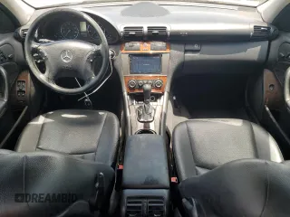2007 Mercedes-Benz C 280 Luxury with VIN WDBRF92H77F900526, listed as a Copart auction lot 62255205 with 135,145 mi miles and Clean title. Bid and sale history available at DreamBid. Image 8.