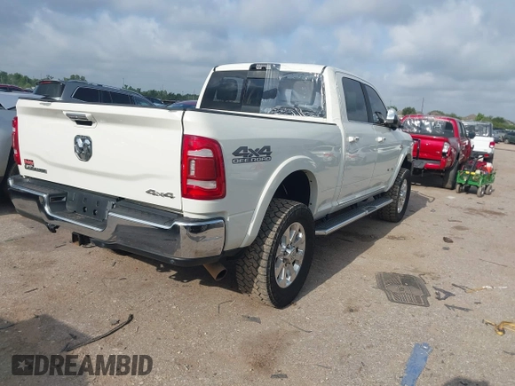 2022 Ram 2500 Laramie with VIN 3C6UR5FL3NG310109, listed as a IAAI auction lot 42169544 with 88,817 mi miles. Bid and sale history available at carsss.com. Image 4.