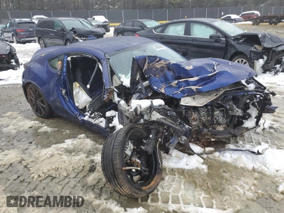 2024 Toyota GR86 Premium with VIN JF1ZNBE15R8757616, listed as a Copart auction lot 44904695 with 0 mi miles and Salvage Title. Bid and sale history available at carsss.com. Image 4.