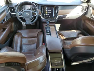 2018 Volvo S90 Inscription z VIN LVY992ML2JP005778, wystawiony jako Copart lot #44958565 z przebiegiem 71 110 mil mil oraz Szkoda całkowita • Salvage title. Historia ofert i sprzedaży dostępna na DreamBid. Obrazek 8.