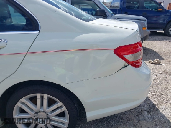 2008 Mercedes-Benz C 300 Sport with VIN WDDGF54X28F155326, listed as a IAAI auction lot 42584387 with 263,424 mi miles and . Bid and sale history available at DreamBid. Image 13.