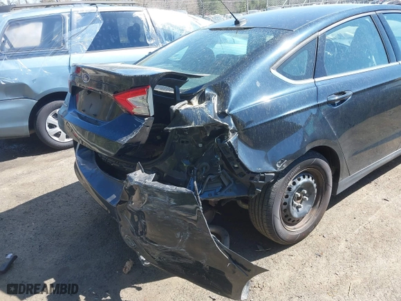 2014 Ford Fusion S with VIN 3FA6P0G75ER260528, listed as a IAAI auction lot 41847747 with 159,354 mi miles. Bid and sale history available at carsss.com. Image 6.
