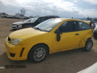 2007 Ford Focus S with VIN 1FAHP31N57W213310, listed as a Copart auction lot 43433425 with 184,433 mi miles and Salvage Title. Bid and sale history available at carsss.com. Image 1.