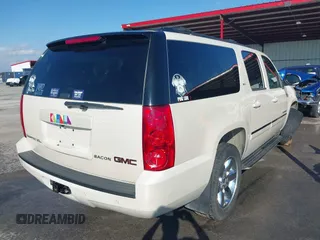 2013 GMC Yukon XL SLT with VIN 1GKS1KE07DR362570, listed as a IAAI auction lot 41500425 with 89,352 mi miles. Bid and sale history available at carsss.com. Image 4.