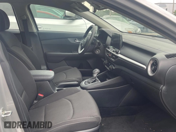 2019 Kia Forte LXS with VIN 3KPF24AD1KE106772, listed as a Copart auction lot 64288275 with 36,832 mi miles and Clean title. Bid and sale history available at DreamBid. Image 5.