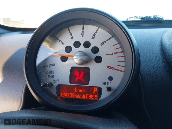 2011 MINI Countryman S with VIN WMWZC5C50BWL55234, listed as a IAAI auction lot 41323339 with 134,709 mi miles and . Bid and sale history available at DreamBid. Image 7.