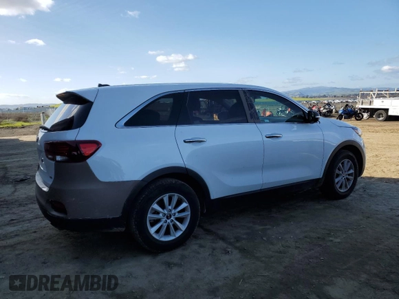 2019 Kia Sorento LX with VIN 5XYPG4A33KG553572, listed as a Copart auction lot 45207085 with 51,857 mi miles and Salvage Title. Bid and sale history available at carsss.com. Image 3.