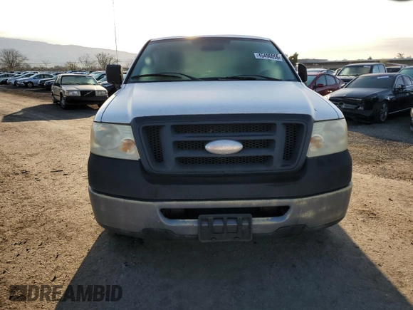 2007 Ford F-150 XL z VIN 1FTRF12W17KC85884, wystawiony jako Copart lot #45496055 z przebiegiem 94 564 mil mil oraz Czysty tytuł • Clean title. Historia ofert i sprzedaży dostępna na DreamBid. Obrazek 5.