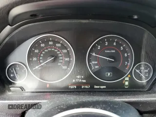 2016 BMW 3 Series 328i xDrive z VIN WBA8E3G57GNU00476, wystawiony jako Copart lot #54625345 z przebiegiem 75 079 mil mil oraz Szkoda całkowita • Salvage title. Historia ofert i sprzedaży dostępna na DreamBid. Obrazek 9.