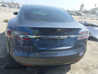 2019 Tesla Model S 75D with VIN 5YJSA1E25KF304371, listed as a IAAI auction lot 42349856 with 64,788 mi miles and . Bid and sale history available at DreamBid. Image 17.