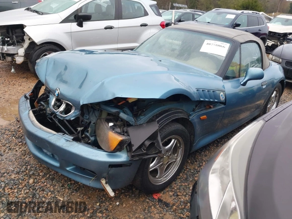 1997 BMW 3 Series 1.9L with VIN 4USCH7320VLB77355, listed as a IAAI auction lot 40758066 with 157,548 mi miles. Bid and sale history available at carsss.com. Image 2.