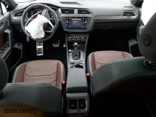 2024 Volkswagen Tiguan SEL R-Line with VIN 3VV4B7AX5RM141514, listed as a Copart auction lot 85454494 with 1,185 mi miles and Salvage Title. Bid and sale history available at carsss.com. Image 8.