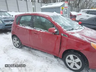 2011 Chevrolet Aveo 2LT z VIN KL1TG6DE8BB122430, wystawiony jako IAAI lot #41248992 z przebiegiem 115 066 mil mil oraz . Historia ofert i sprzedaży dostępna na DreamBid. Obrazek 20.