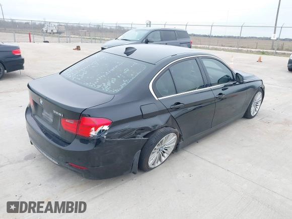 2013 BMW 3 Series 328i z VIN WBA3A5G57DNP21740, wystawiony jako IAAI lot #41616419 z przebiegiem 179 300 mil mil oraz . Historia ofert i sprzedaży dostępna na DreamBid. Obrazek 4.