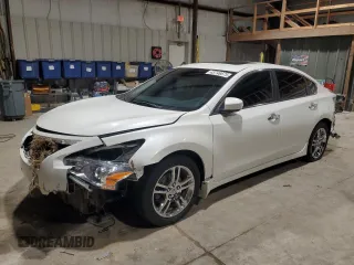 2015 Nissan Altima 2.5 SL with VIN 1N4AL3AP4FN906971, listed as a Copart auction lot 43746675 with 81,624 mi miles and Salvage Title. Bid and sale history available at carsss.com. Image 1.
