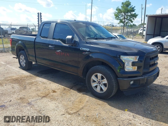 2015 Ford F-150 XL with VIN 1FTEX1C88FKE45401, listed as a IAAI auction lot 42667833 with 250,866 mi miles and . Bid and sale history available at DreamBid. Image 1.