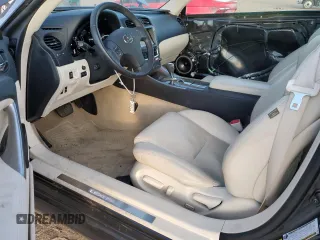 2010 Lexus IS 350 C z VIN JTHFE2C21A2500726, wystawiony jako Copart lot #85692954 z przebiegiem 29 038 mil mil oraz Nie do naprawy • Non repairable. Historia ofert i sprzedaży dostępna na DreamBid. Obrazek 8.