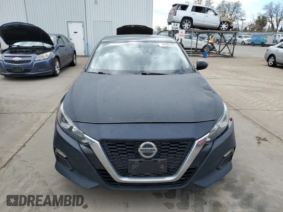 2019 Nissan Altima 2.5 S with VIN 1N4BL4BV7KC179824, listed as a Copart auction lot 47501975 with 173,322 mi miles and Clean Title. Bid and sale history available at carsss.com. Image 5.