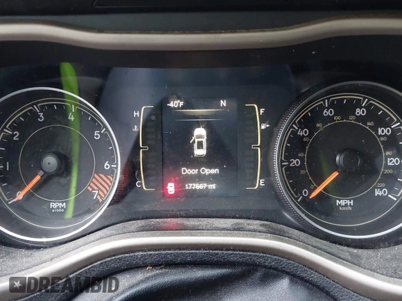 2015 Jeep Cherokee Sport с VIN 1C4PJLABXFW637626, выставлен на аукционе IAAI как лот 42448470 с пробегом 177 567 миль миль и . История ставок и продаж доступна на DreamBid. Изображение 15.
