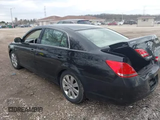 2005 Toyota Avalon XL with VIN 4T1BK36B15U048289, listed as a IAAI auction lot 42094366 with 160,991 mi miles. Bid and sale history available at carsss.com. Image 3.