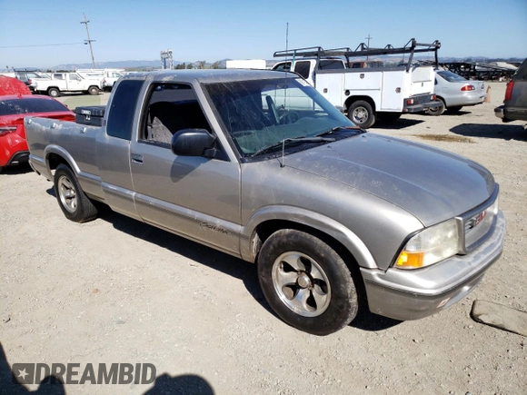 1999 GMC Sonoma SLS with VIN 1GTCS19X0X8530851, listed as a Copart auction lot 69718564 with 0 mi miles and Salvage Title. Bid and sale history available at carsss.com. Image 4.
