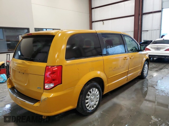 2012 Dodge Grand Caravan SE with VIN 2C4RDGBG7CR198262, listed as a Copart auction lot 55317675 with 380,267 mi miles and Clean Title. Bid and sale history available at DreamBid. Image 3.