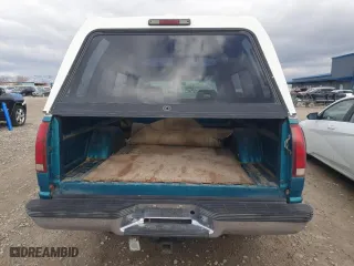 1994 Chevrolet C/K 1500 with VIN 1GCEC14K7RZ287361, listed as a Copart auction lot 47807745 with 204,214 mi miles and Salvage Title. Bid and sale history available at carsss.com. Image 6.