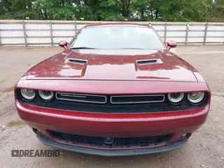 2018 Dodge Challenger SXT Plus z VIN 2C3CDZAG4JH258685, wystawiony jako IAAI lot #42352033 z przebiegiem 112 122 mil mil oraz . Historia ofert i sprzedaży dostępna na DreamBid. Obrazek 12.