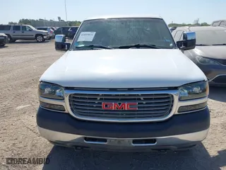 2002 GMC Sierra 2500HD SLE with VIN 1GTHK23U42F250039, listed as a IAAI auction lot 41859816 with 259,830 mi miles. Bid and sale history available at carsss.com. Image 12.