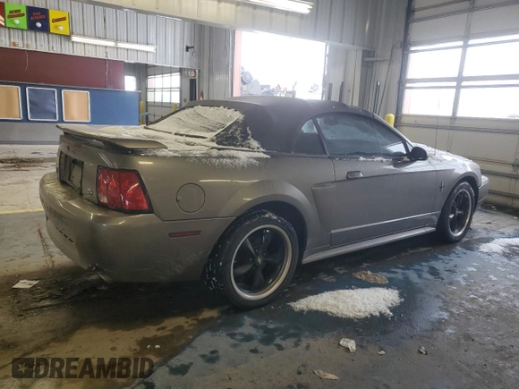 2001 Ford Mustang GT Deluxe with VIN 1FAFP45X81F193358, listed as a Copart auction lot 46297485 with 130,538 mi miles and Salvage Title. Bid and sale history available at carsss.com. Image 3.