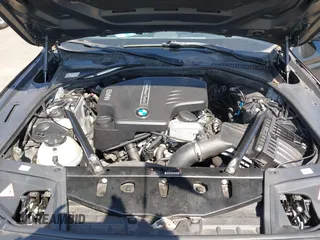 2012 BMW 5 Series 528i xDrive with VIN WBAXH5C54CDW07833, listed as a IAAI auction lot 42058437 with 118,213 mi miles and . Bid and sale history available at carsss.com. Image 10.