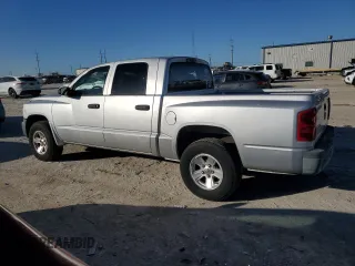 2008 Dodge Dakota Bighorn/Lonestar z VIN 1D7HE38K98S570161, wystawiony jako Copart lot #87035844 z przebiegiem 173 704 mil mil oraz Czysty tytuł • Clean title. Historia ofert i sprzedaży dostępna na DreamBid. Obrazek 2.